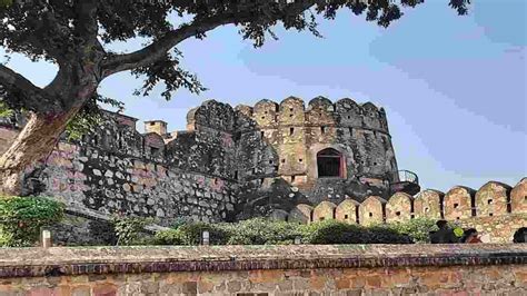 Photos: The spot in Jhansi Fort from where Rani Lakshmi Bai jumped her ...