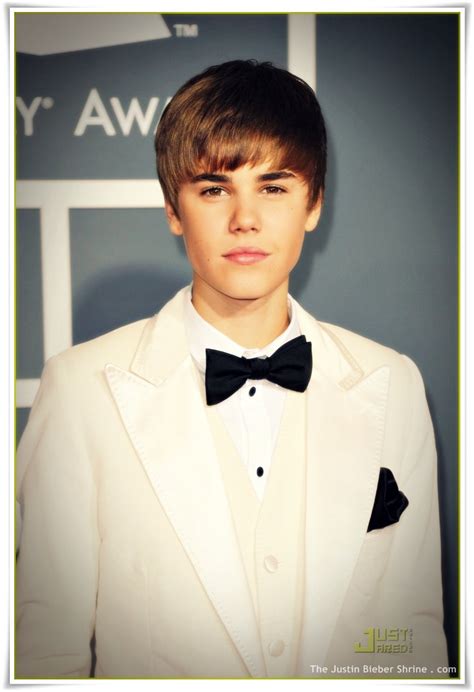 Justin Bieber Grammy Awards 2011 Red Carpet Pictures