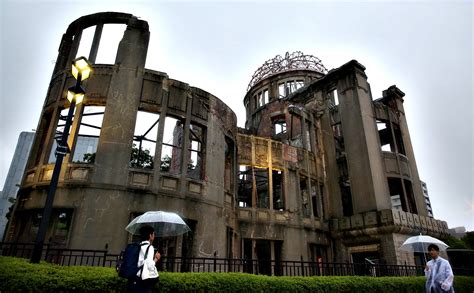 est100 一些攝影(some photos): atomic bomb dome, at the Hiroshima Peace Memorial Park, Japan. 原子彈爆炸圓頂 ...