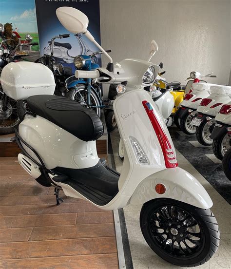 New 2023 Vespa Sprint 150 Sport “Justin Beiber” Special Edition with ...