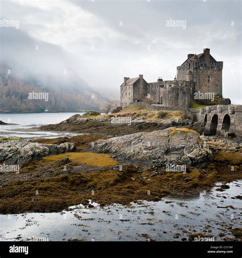 Eilean Donan Castle, Isle of Skye Stock Photo - Alamy