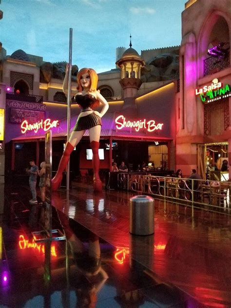 Showgirl Bar in Las Vegas - Restaurant reviews
