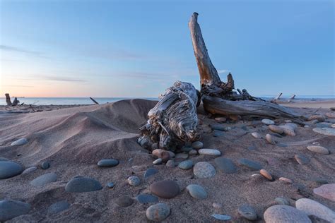 Hike The Beautiful Park Point Trail This Summer In Duluth