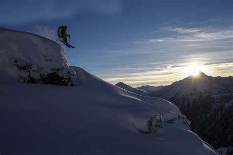 Freeride Skiing Photos (24 pics)