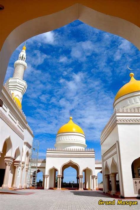 GRAND MOSQUE OF COTABATO CITY ~ BOYLAKWATSERO