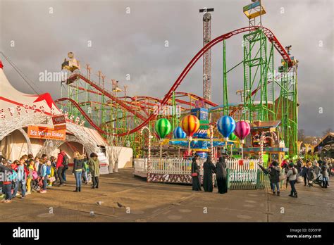 LONDON HYDE PARK WINTER WONDERLAND ROLLER COASTER RIDES AND A CIRCUS Stock Photo - Alamy