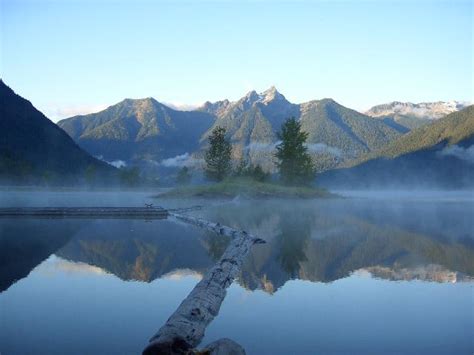 Ross Lake Photo | Hiking Photo Contest | Vancouver Trails