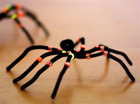 Creepy-Crawly Pipe Cleaner Spiders