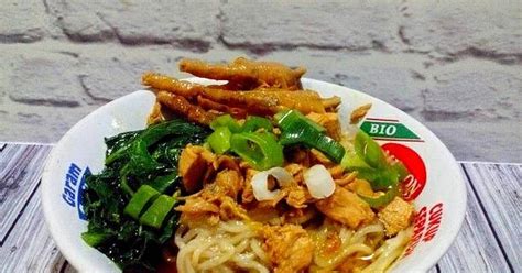 Resep Mie Ayam Ceker oleh Gina Arshita - Cookpad