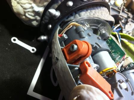 Cruncher: A Robotic Toy Dinosaur Dissection | Hackaday