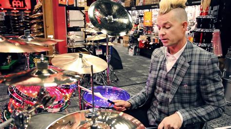 Adrian Young (No Doubt) Drum Tip At: Guitar Center - YouTube