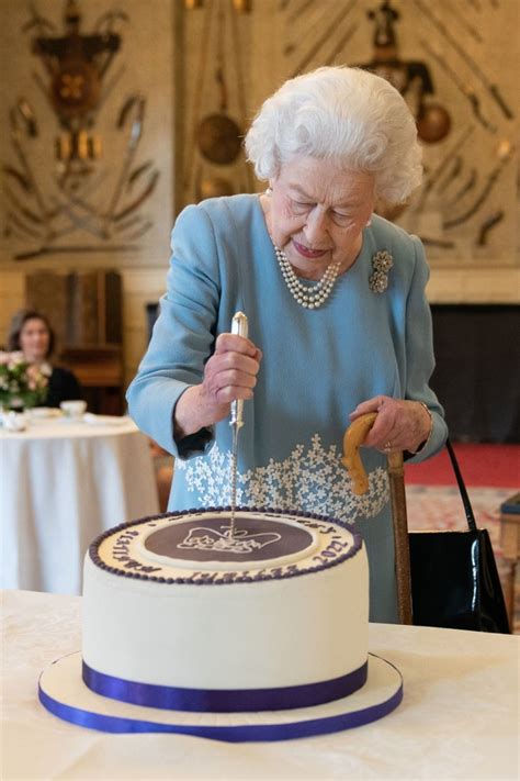 Queen Elizabeth II marks 96th birthday - The Korea Times