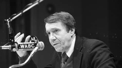 Bob Grant, a Combative Personality on New York Talk Radio, Dies at 84 - The New York Times