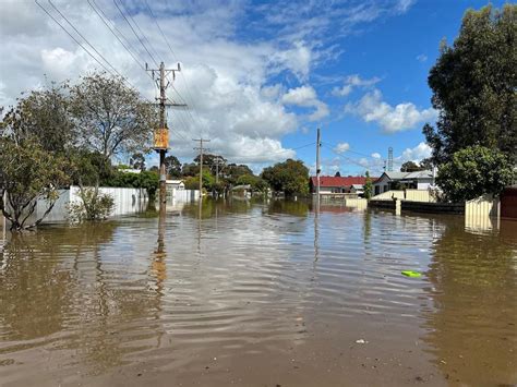 Streets and homes inundated with floodwater in Mooroopna | Flipboard