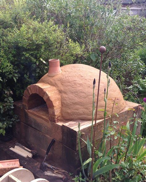 How to build a wood-fired pizza oven | Diy pizza oven, Backyard pizza ...