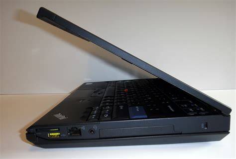 Lenovo ThinkPad X220 Hands On, Details, Specs And Video