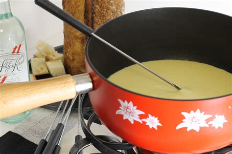 Authentic Swiss Cheese Fondue | Recipe | Swiss cheese fondue, Cheese fondue, Fondue