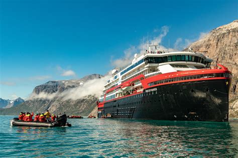 The 5 best Arctic cruise itineraries, from someone who has tried them ...