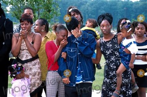 Photos and Pictures - : 5/2/02 the Funeral Services For Lisa "Left Eye ...