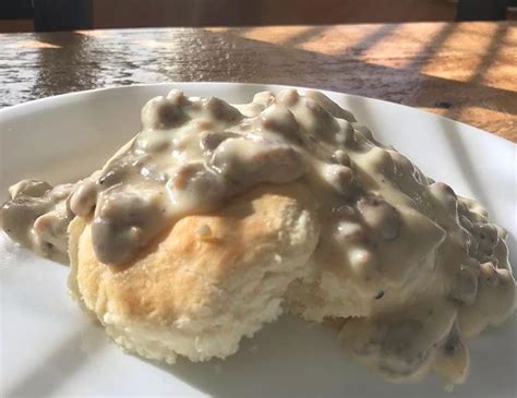 Cracker Barrel Biscuits And Gravy | Recipes Carte