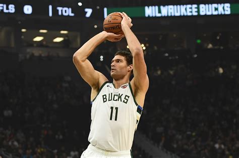 Milwaukee Bucks: Brook Lopez providing tremendous value