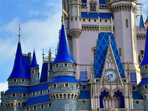 PHOTOS: Cinderella Castle Turrets Repainted After 50th Anniversary ...