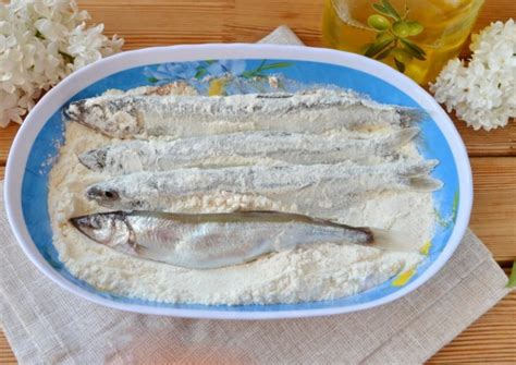 Fried capelin in a pan - Master recipes