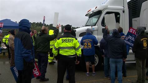 Mass. trucker strike raises concerns about disrupted food delivery