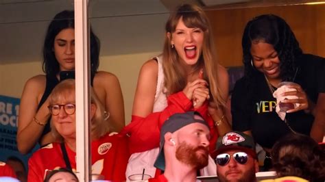 Taylor Swift is a Travis Kelce fan and suddenly, so is everyone else as ...