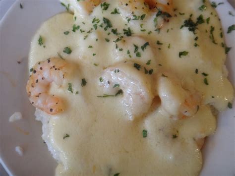 Shrimp and Grits at Hyman's Seafood, Charleston, SC