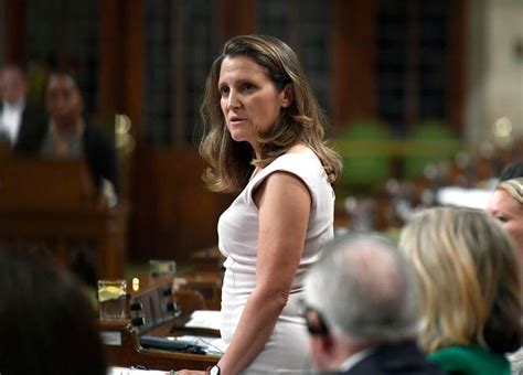 Chrystia Freeland takes on Trump | CROWDEEZE