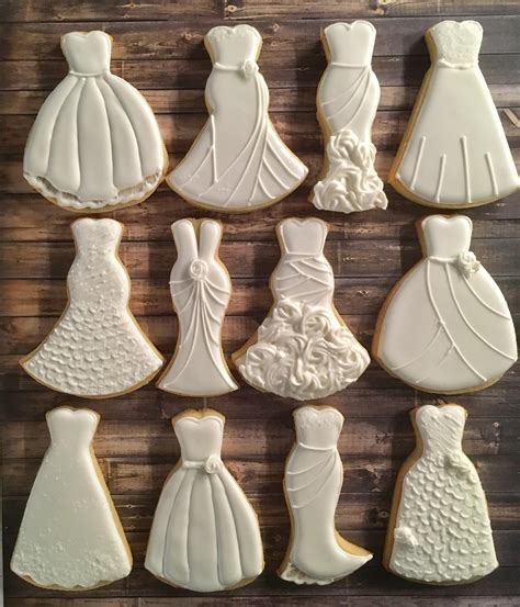 Wedding dress cookies : Baking