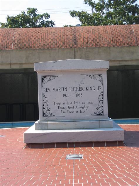 Dr. Martin Luther King Gravesite | At The Martin Luther King… | Flickr