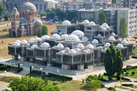 Von Tirana: Tagestour nach Pristina und Prizren im Kosovo | GetYourGuide