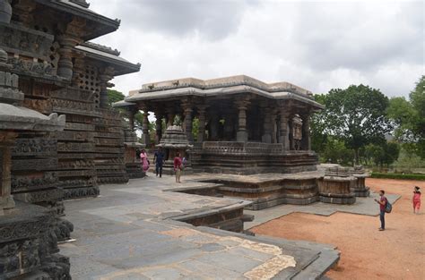 Halebidu Temple - A Testimony of Intricate Hoysala Architecture | Shepherd-Nama