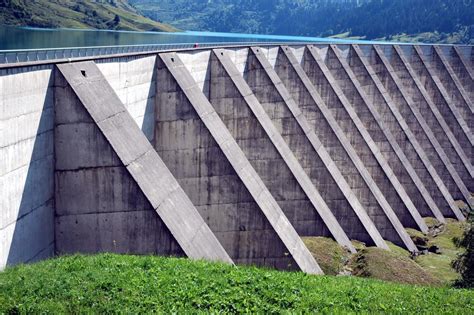 Buttress dams from around the world | Structurae