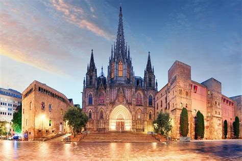 Cathedral of Barcelona Entrance Ticket with Access to the Rooftop 2024