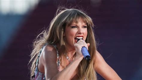 Taylor Swift Kicks Off LA Leg of Eras Tour with Star-Studded Crowd at ...