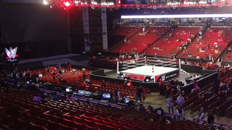 Finding my Monday Night RAW Seats! (Special Thanks WWE!!) - YouTube