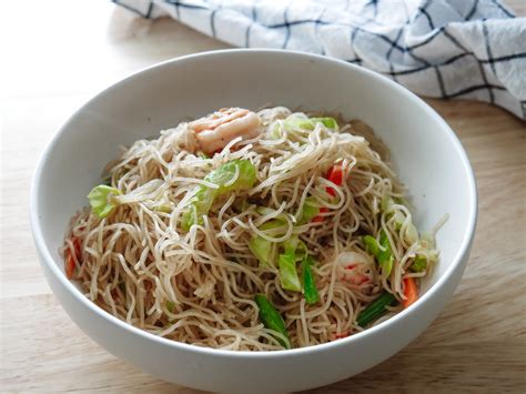 Pancit Bihon with Shrimp (Filipino Noodles) - Asia Makes