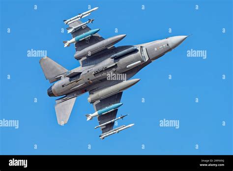 F-16 Jet Fighter Stock Photo - Alamy