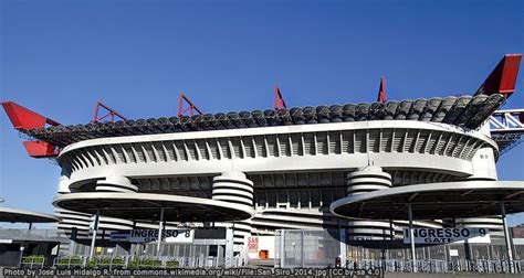 สนามฟุตบอลทีม เอซี และอินเตอร์ มิลาน AC/Inter Milan San Siro Stadium ...