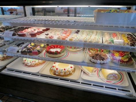 Dianda's Italian American Pastry, San Francisco - Mission District - Menu, Prices & Restaurant ...