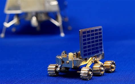 Buy ISRO Chandrayaan Pragyaan Rover Scale Model Online - VYOM | ISRO ...