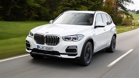 2021 BMW X5 xDrive45e PHEV First Drive Review | Better Bimmer with a ...