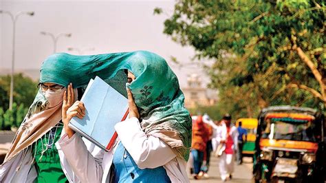 Delhi sizzles with severe heat wave, records highest temperature since 1945