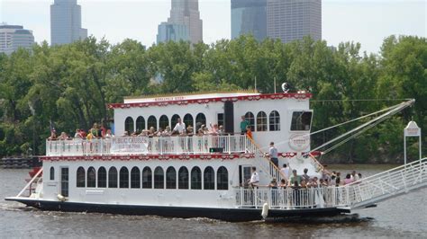 Boat Tours - Meet Minneapolis