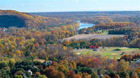 The 31 Best Spots to View Fall Foliage in Greater Philadelphia | Visit Philadelphia