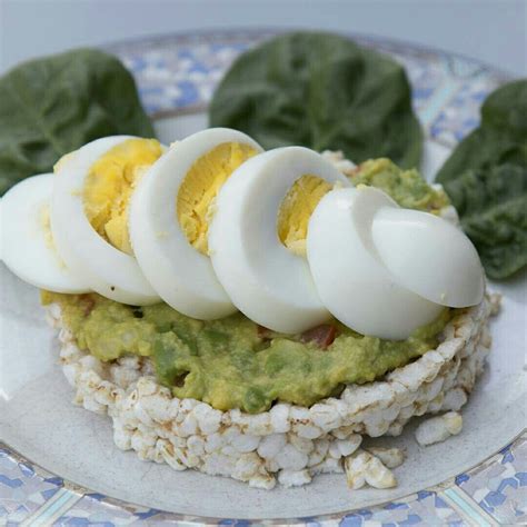 Galleta de Arroz Guacamole Huevo hervido Rice Cakes Healthy, Healthy Snacks, Healthy Eating ...