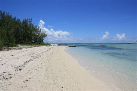 Top 10 Best Beaches: Ile aux Cerfs, Mauritius